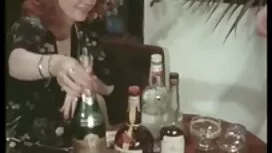 メキシコと彼女の姉妹と友人に共有弄ルーム ...