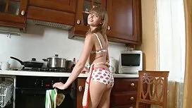 息子は彼の母と妹をレイプ！ エッチ 動画 ...