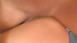 とき彼言ったどのように彼fucks彼のガ ...