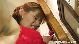 この国で私は犯された古いふしだらな女 女 ...