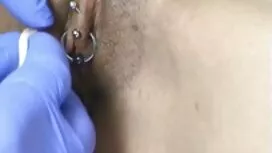 ぽっちゃり雌豚を使用する彼女の体slut ...